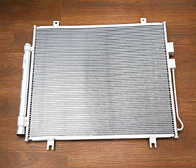 Aluminium Auto AC kondensator OE 23730221 Passer Chevrolet Baojun 530 CN202S Midtøsten versjon